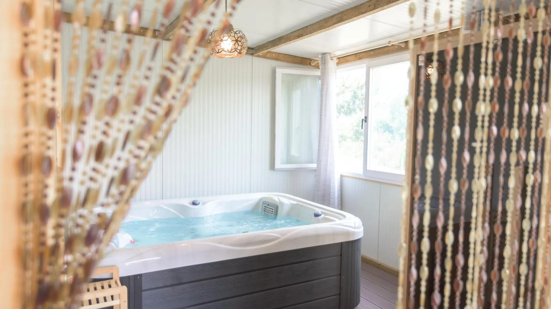 Tiny House Kety Hotel Krupa Croatia